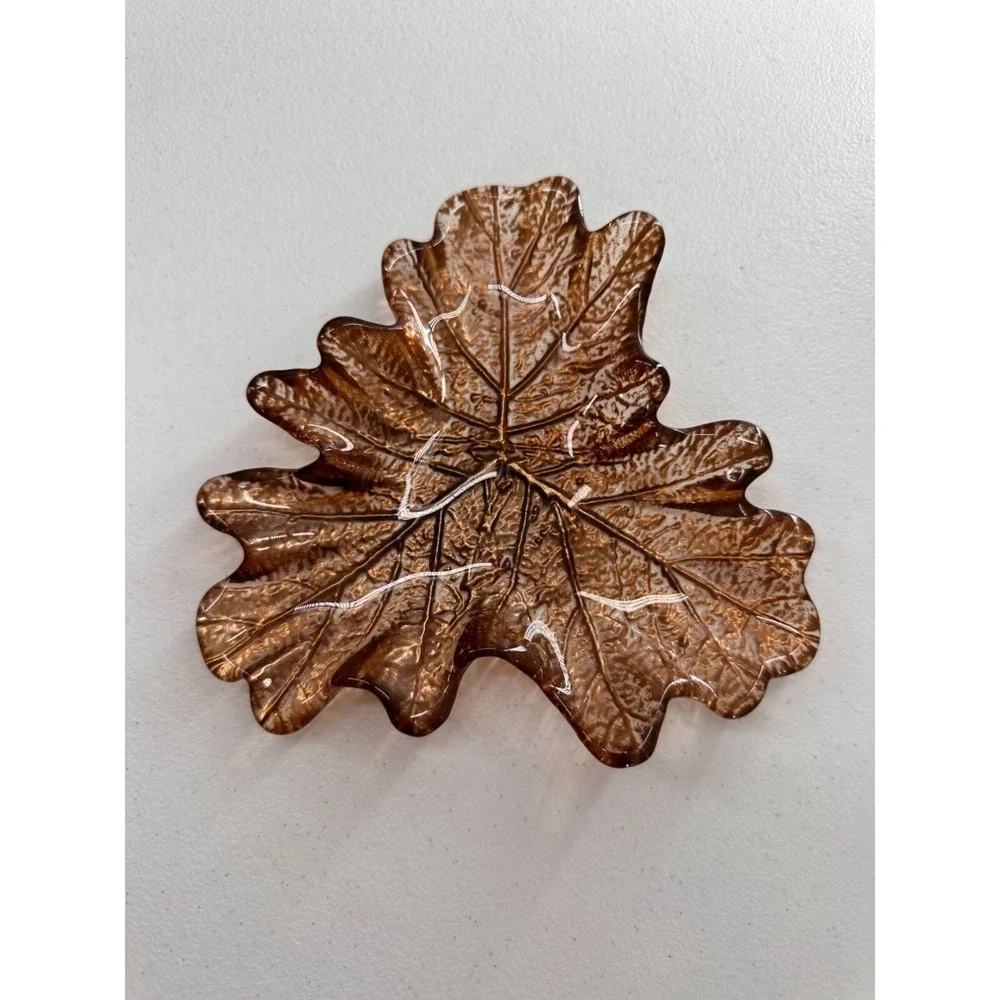 Set Of 2 Leaf-Shaped Brown Glass Decorative Plates amber dish trinket 7‎ inch